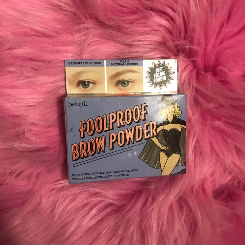 BENEFIT BROW POWDER BRAND NEW